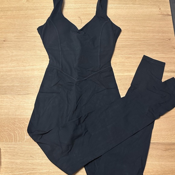 NWT Vitality Cloud II Jumpsuit - Picture 2 of 3